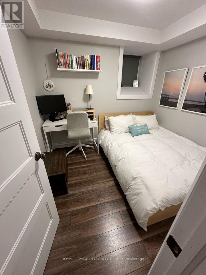 Unit 4 - 222 Argyle Avenue, Ottawa, ON - Indoor Photo Showing Bedroom