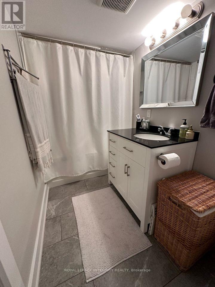 Unit 4 - 222 Argyle Avenue, Ottawa, ON - Indoor