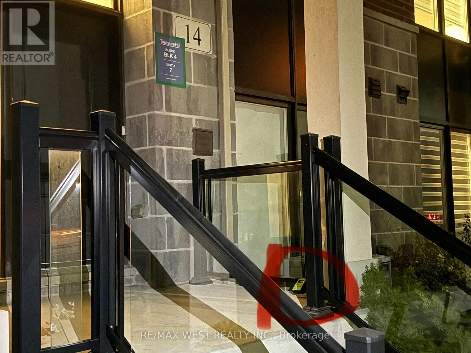 Bsmt - 14 Pantheon Lane, Markham, ON - With Exterior