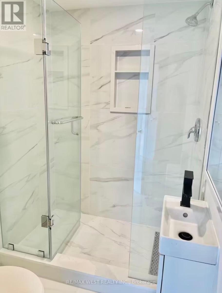 Bsmt - 14 Pantheon Lane, Markham, ON - Indoor Photo Showing Bathroom