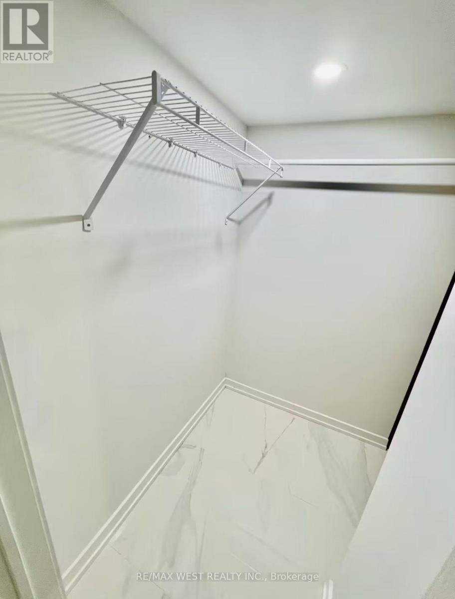 Bsmt - 14 Pantheon Lane, Markham, ON - Indoor With Storage