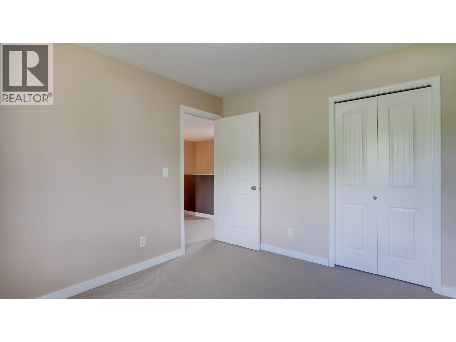Upstairs Bedroom - 5200 25Th Avenue, Vernon, BC - Indoor