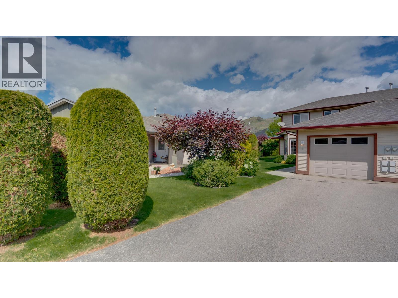 Front Of Home - 5200 25Th Avenue, Vernon, BC - Outdoor