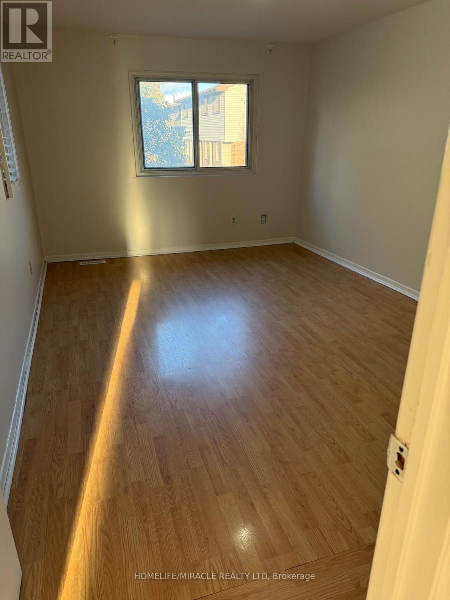 96 Carleton Place, Brampton, ON - Indoor Photo Showing Other Room