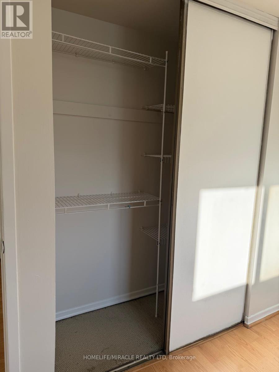 96 Carleton Place, Brampton, ON - Indoor Photo Showing Other Room