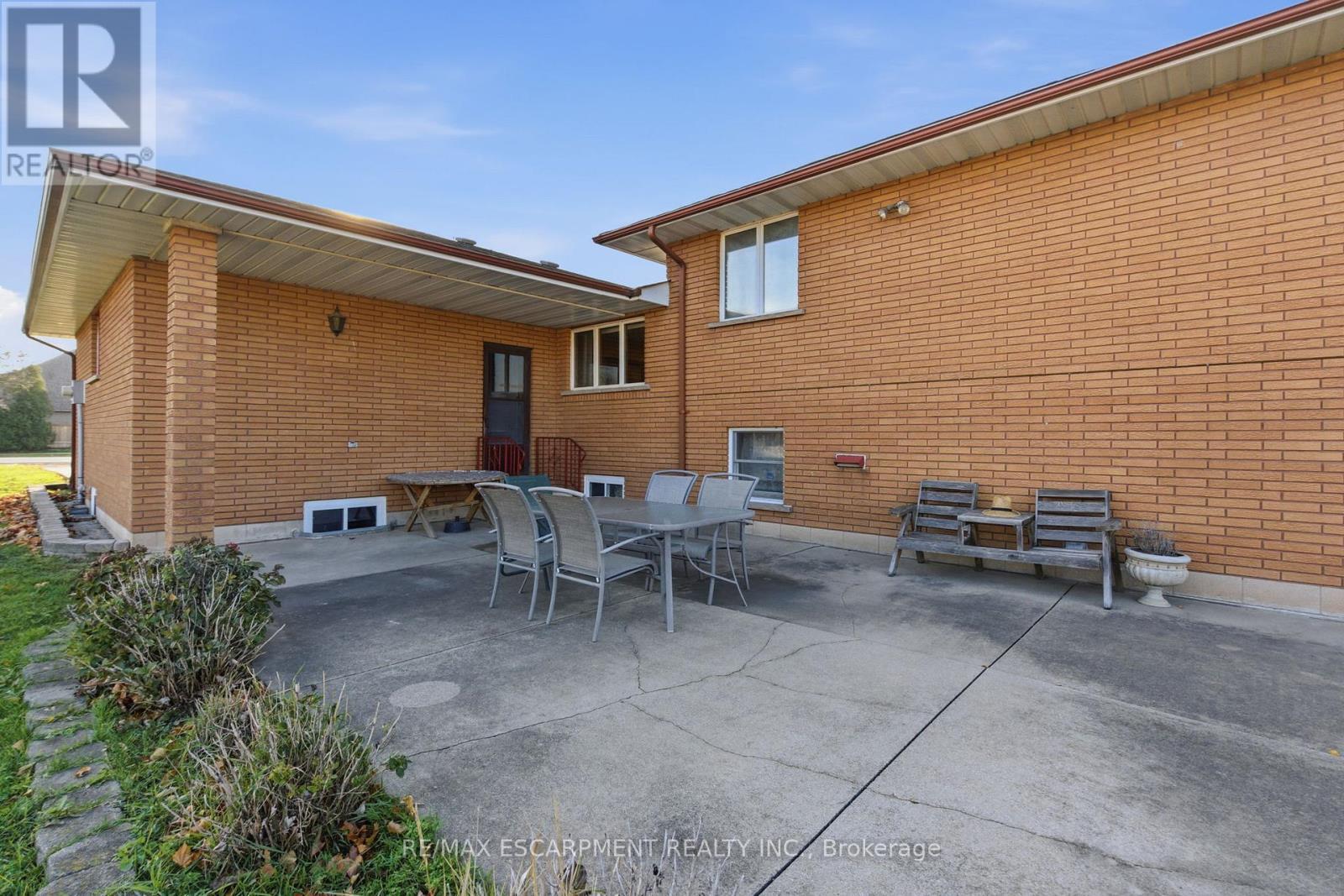 1235 Barton Street, Hamilton, ON - Outdoor With Exterior