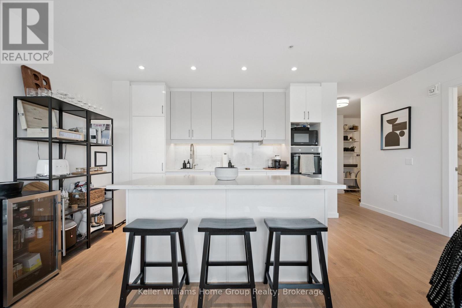1105 - 181 King Street S, Waterloo, ON - Indoor Photo Showing Kitchen With Upgraded Kitchen