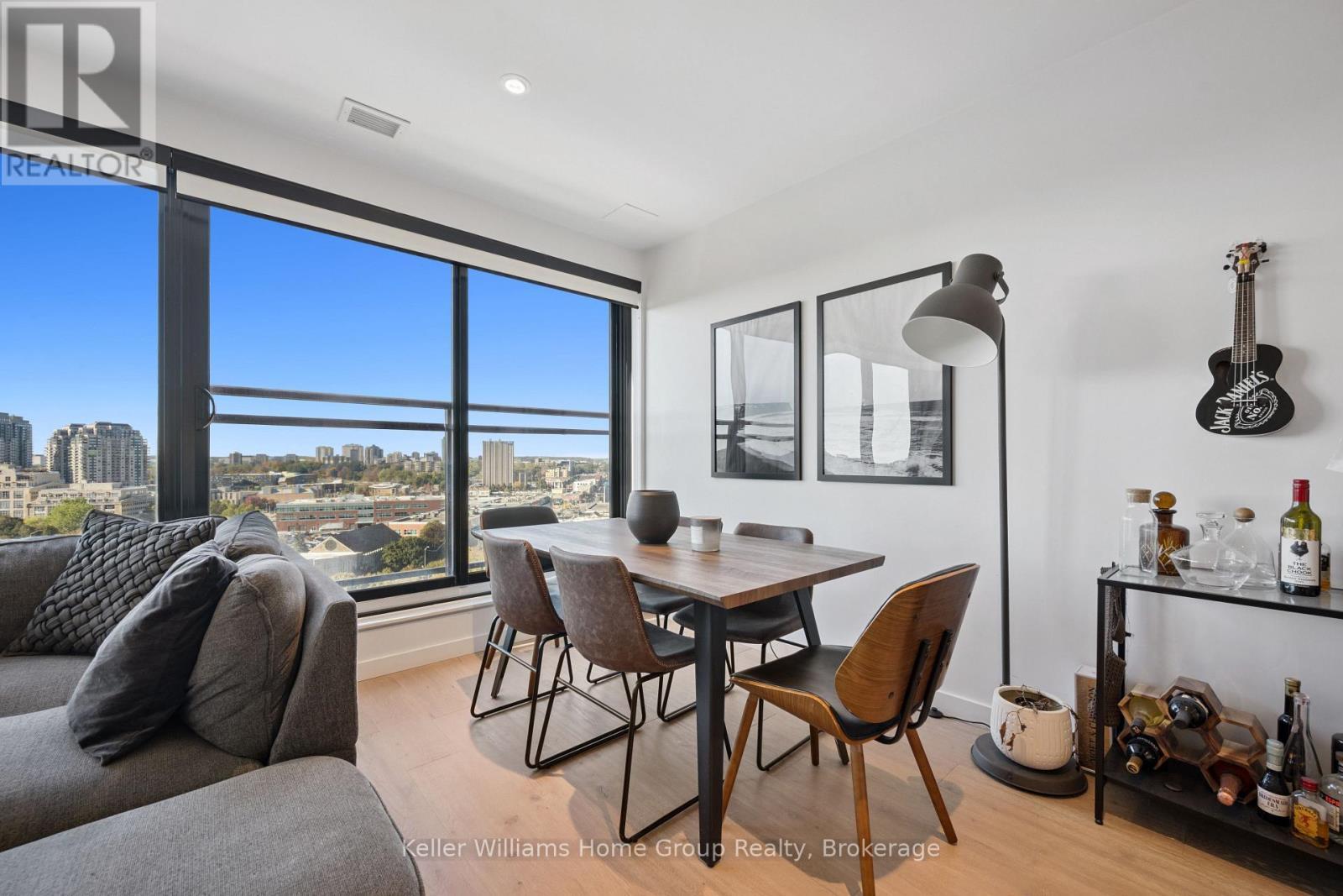 1105 - 181 King Street S, Waterloo, ON - Indoor Photo Showing Dining Room