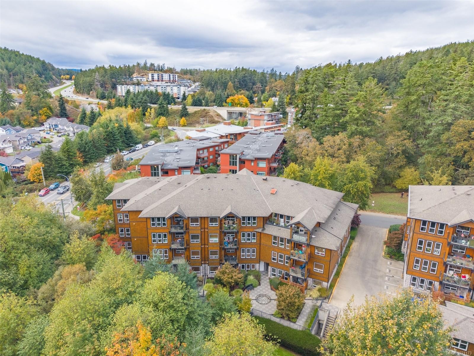 303-101 Nursery Hill Dr, View Royal, BC - Outdoor With View
