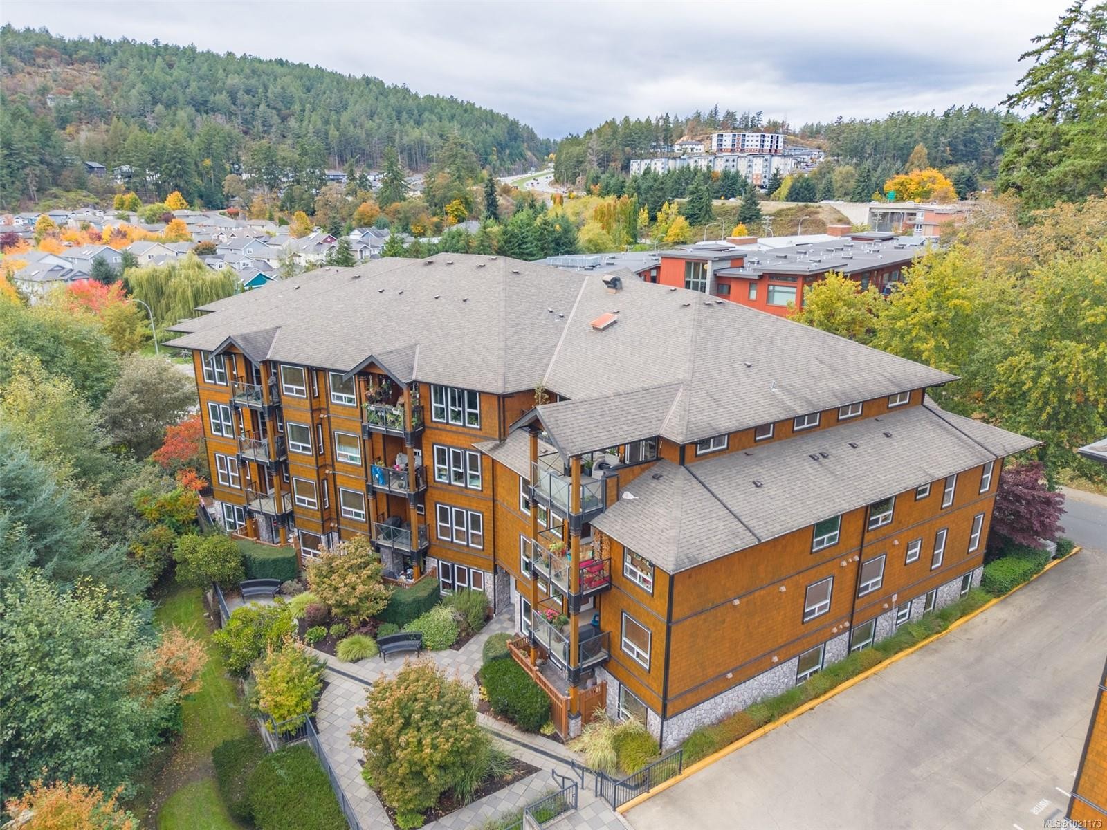 303-101 Nursery Hill Dr, View Royal, BC - Outdoor With View