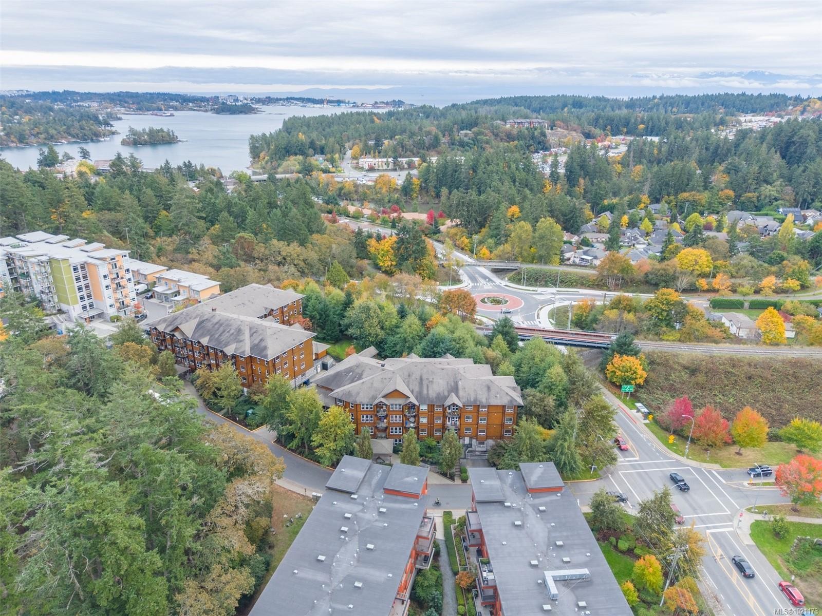 303-101 Nursery Hill Dr, View Royal, BC - Outdoor With View