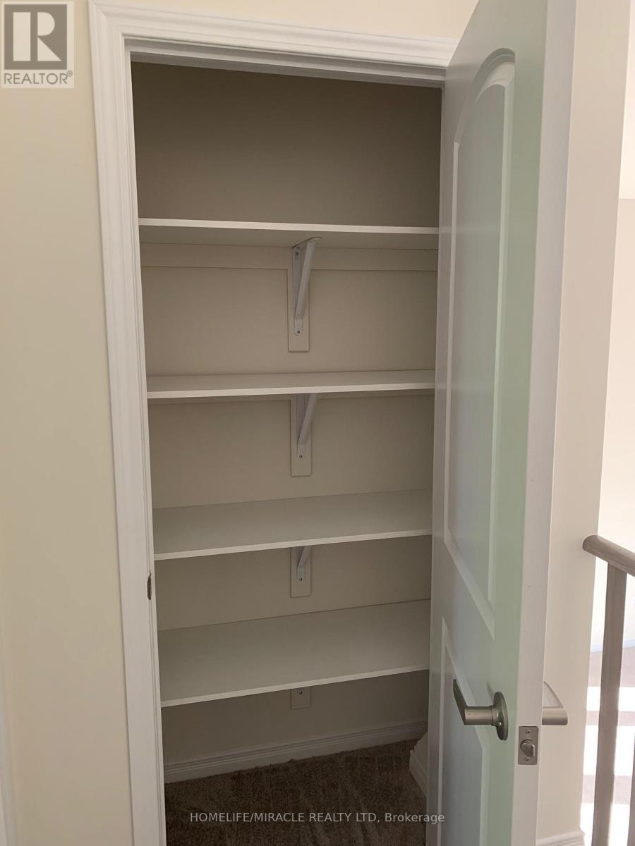 7844 Odell Crescent, Niagara Falls, ON - Indoor With Storage