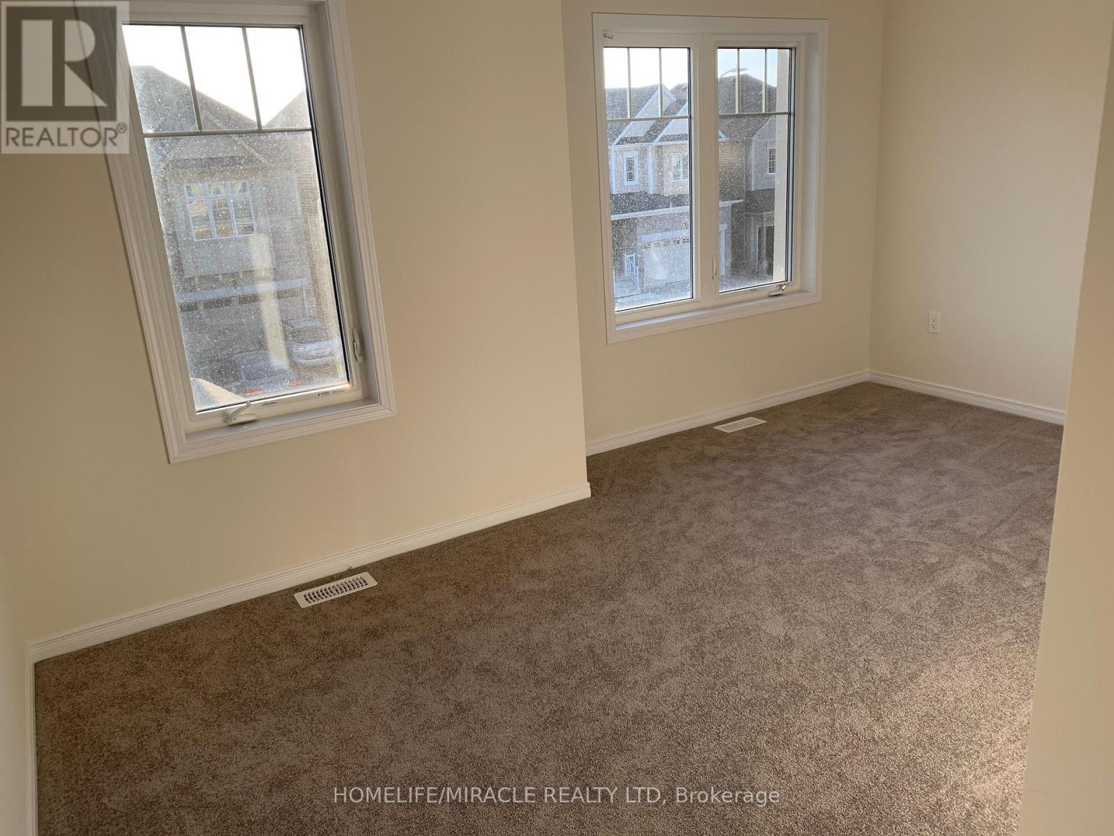 7844 Odell Crescent, Niagara Falls, ON - Indoor Photo Showing Other Room