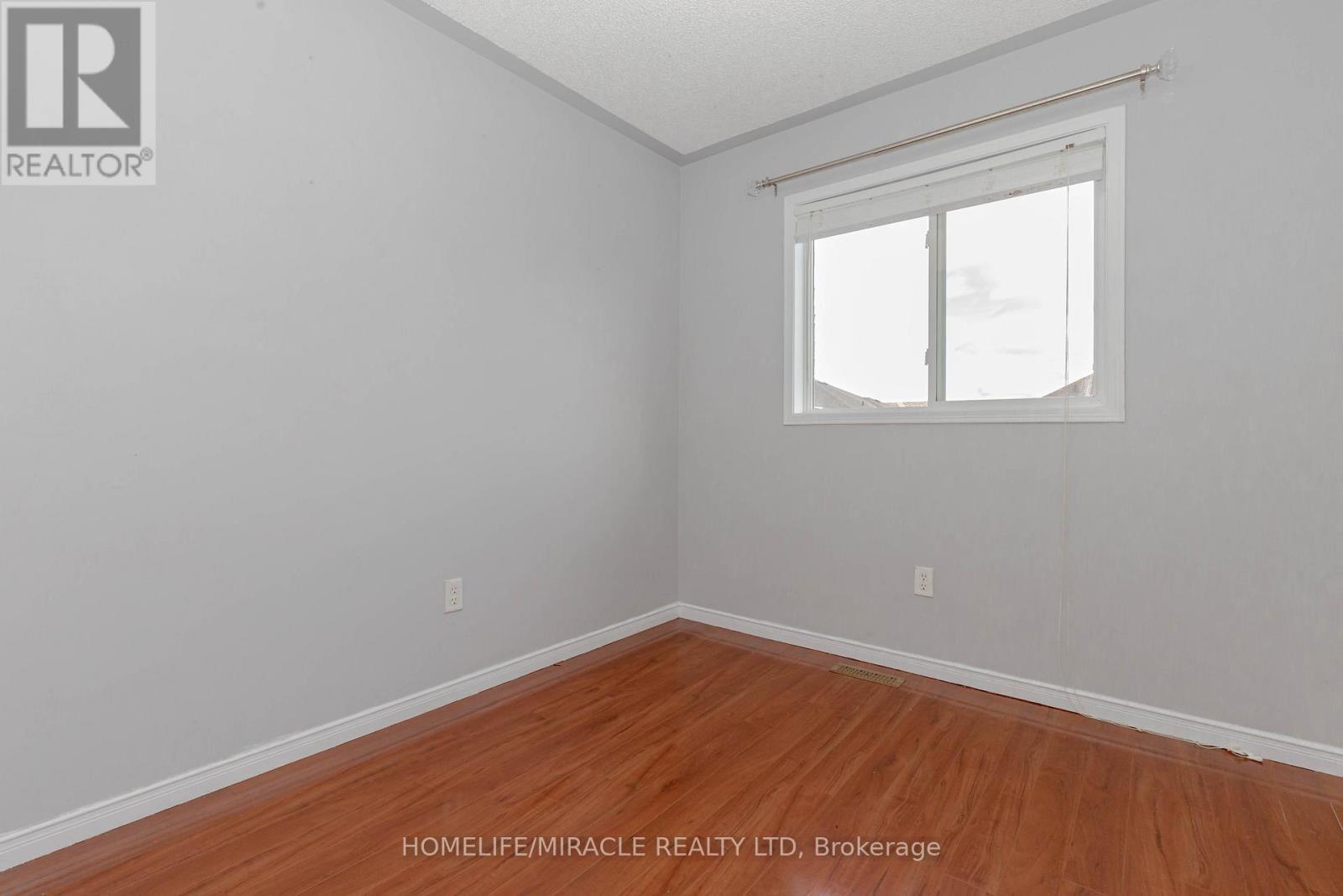 4 Vauxhall Crescent, Brampton, ON - Indoor Photo Showing Other Room