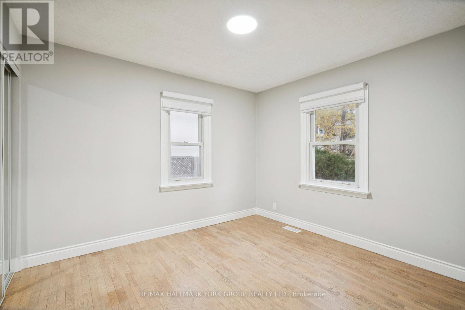 211 Maplehurst Avenue, Toronto, ON - Indoor Photo Showing Other Room