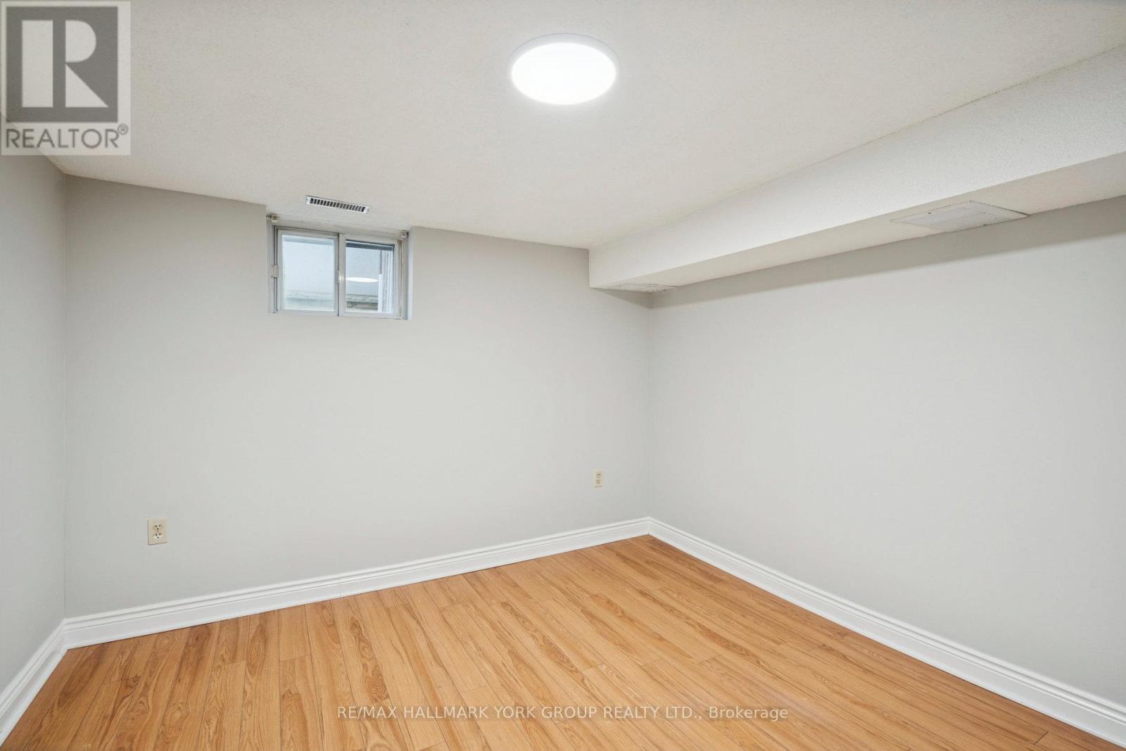 211 Maplehurst Avenue, Toronto, ON - Indoor Photo Showing Other Room