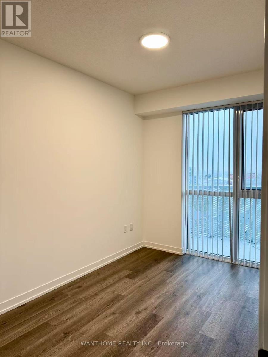 1712 - 8 Interchange Way, Vaughan, ON - Indoor Photo Showing Other Room