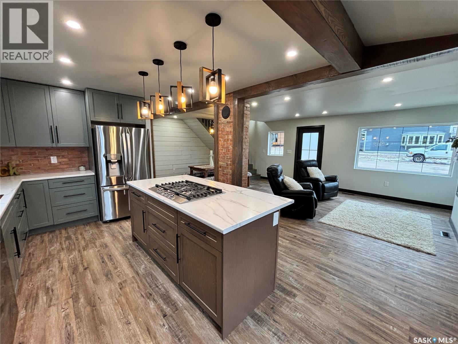 724 St Annes Avenue, Bruno, SK - Indoor Photo Showing Kitchen With Upgraded Kitchen