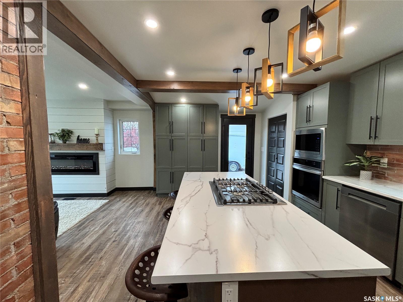 724 St Annes Avenue, Bruno, SK - Indoor Photo Showing Kitchen With Upgraded Kitchen