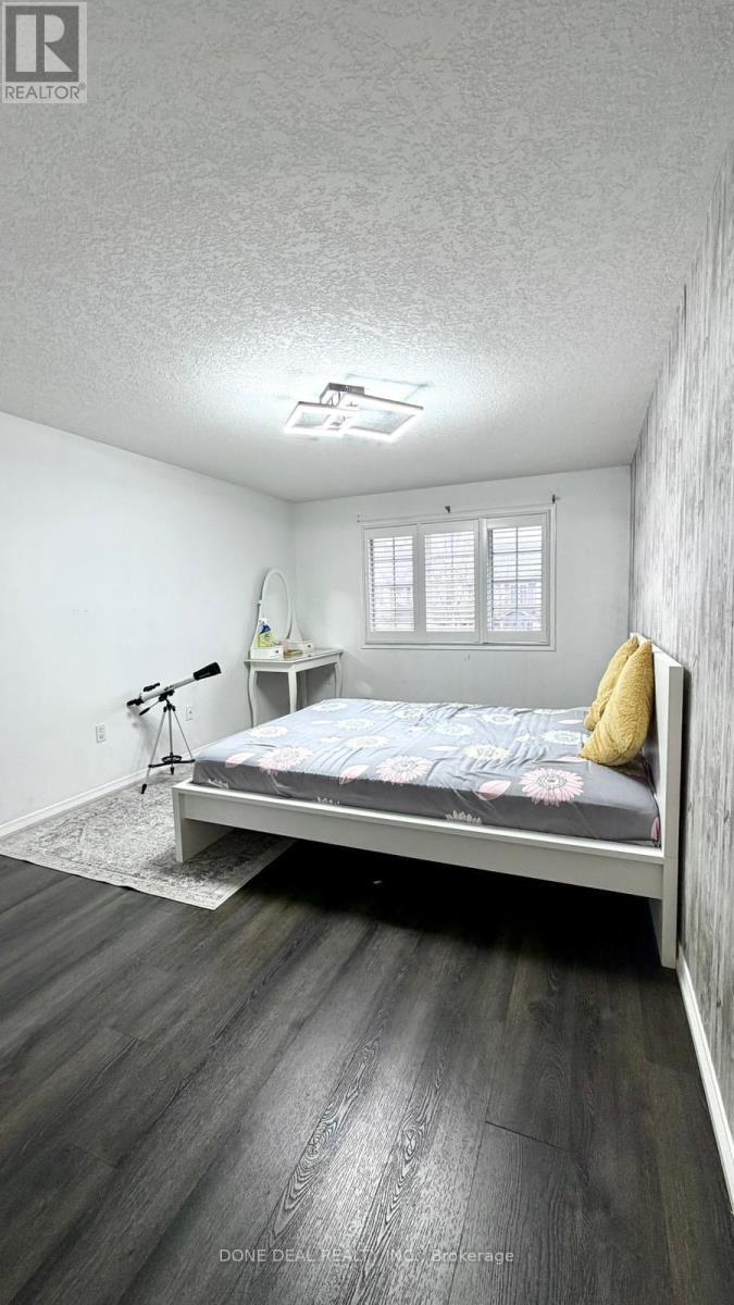 528 Virginia Creeper Street, Waterloo, ON - Indoor Photo Showing Bedroom