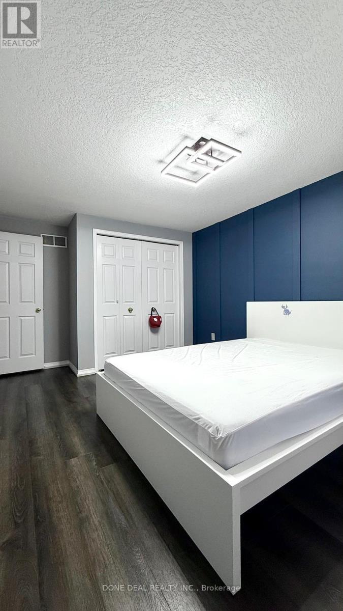 528 Virginia Creeper Street, Waterloo, ON - Indoor Photo Showing Bedroom