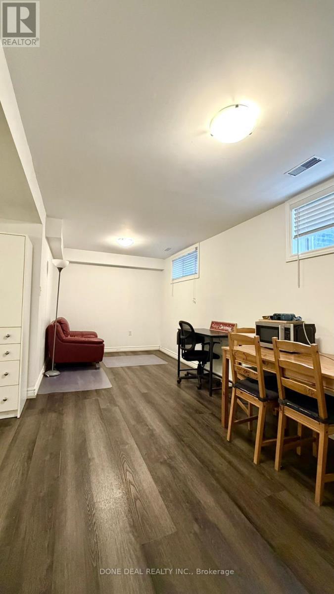 528 Virginia Creeper Street, Waterloo, ON - Indoor