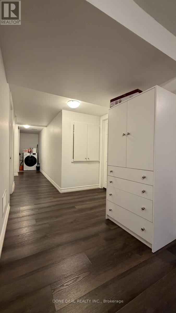 528 Virginia Creeper Street, Waterloo, ON - Indoor Photo Showing Garage