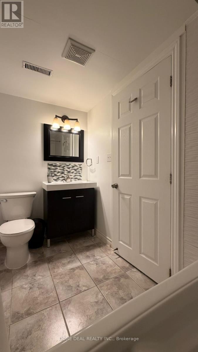 528 Virginia Creeper Street, Waterloo, ON - Indoor Photo Showing Bathroom