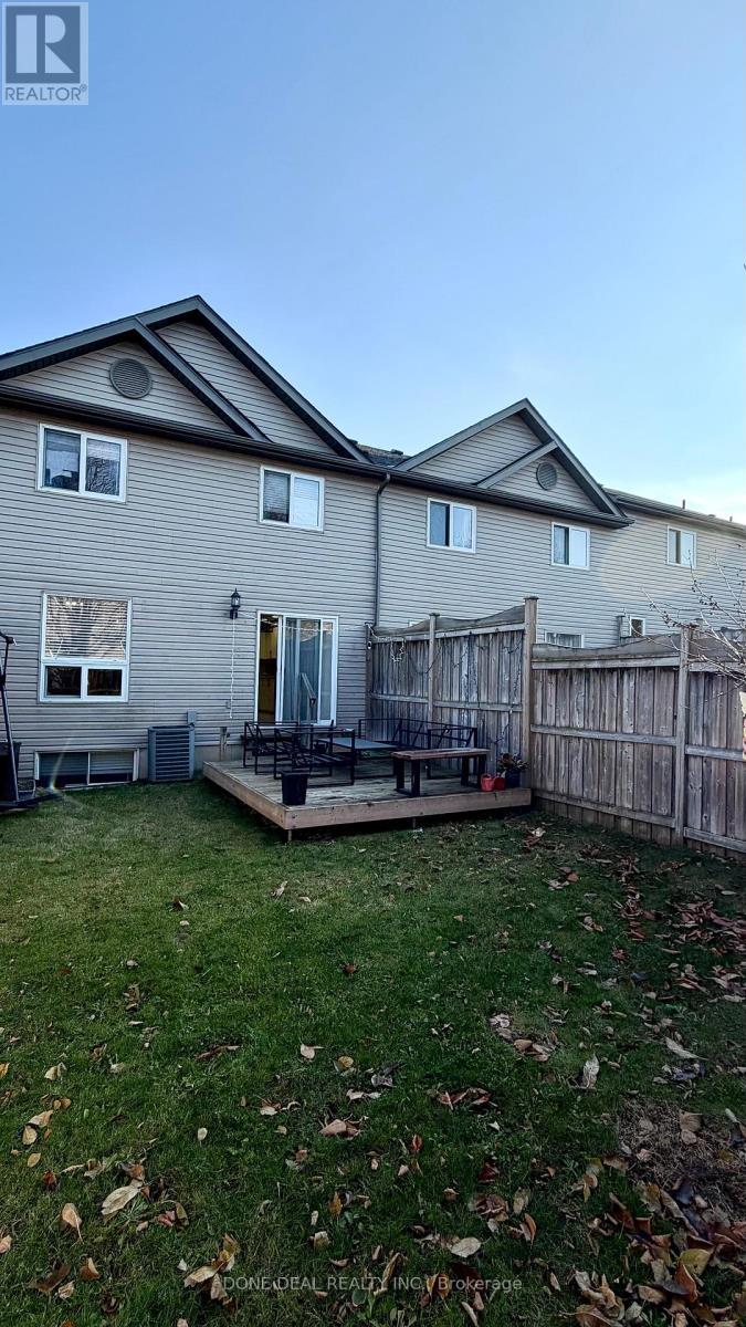 528 Virginia Creeper Street, Waterloo, ON - Outdoor With Deck Patio Veranda