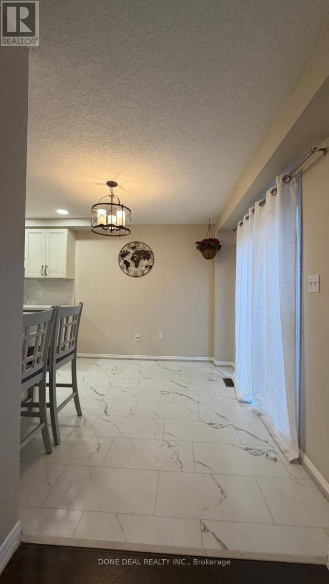 528 Virginia Creeper Street, Waterloo, ON - Indoor Photo Showing Other Room