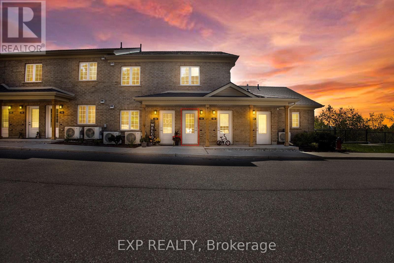 103 - 5 Cityview Drive S, Guelph, ON - Outdoor