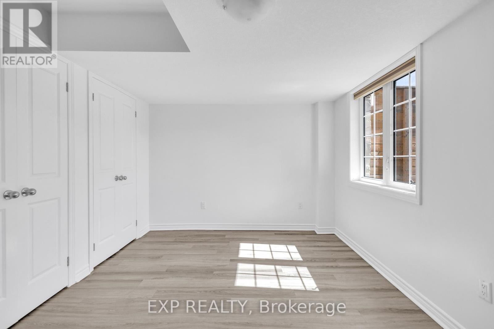 UNSTAGED MASTER BEDROOM - 103 - 5 Cityview Drive S, Guelph, ON - Indoor Photo Showing Other Room