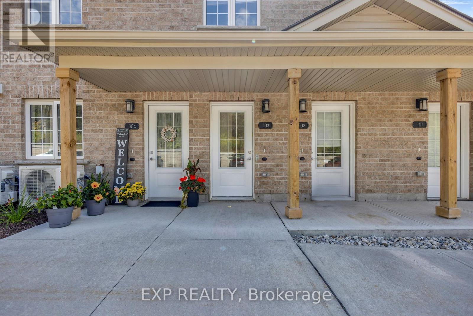 FRONT ENTRANCE - 103 - 5 Cityview Drive S, Guelph, ON - Outdoor