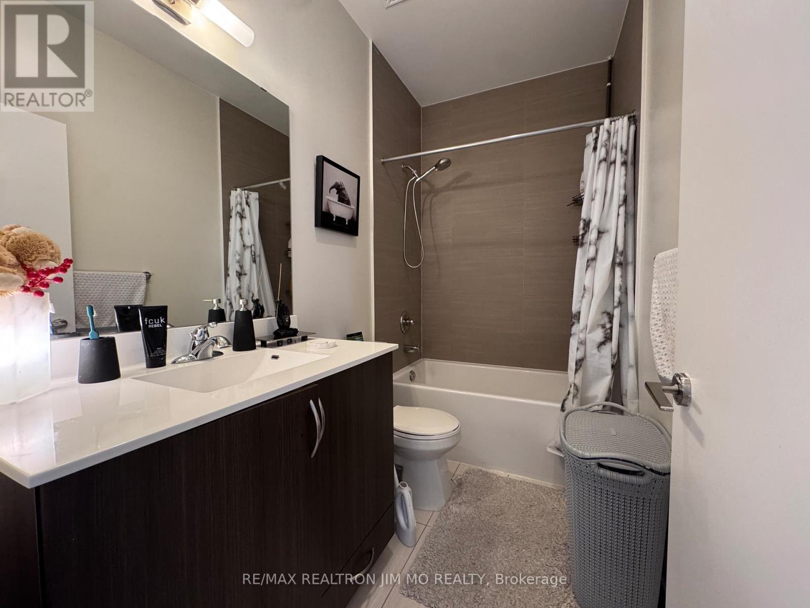 Ph11 - 55 Ann O'Reilly Road, Toronto, ON - Indoor Photo Showing Bathroom