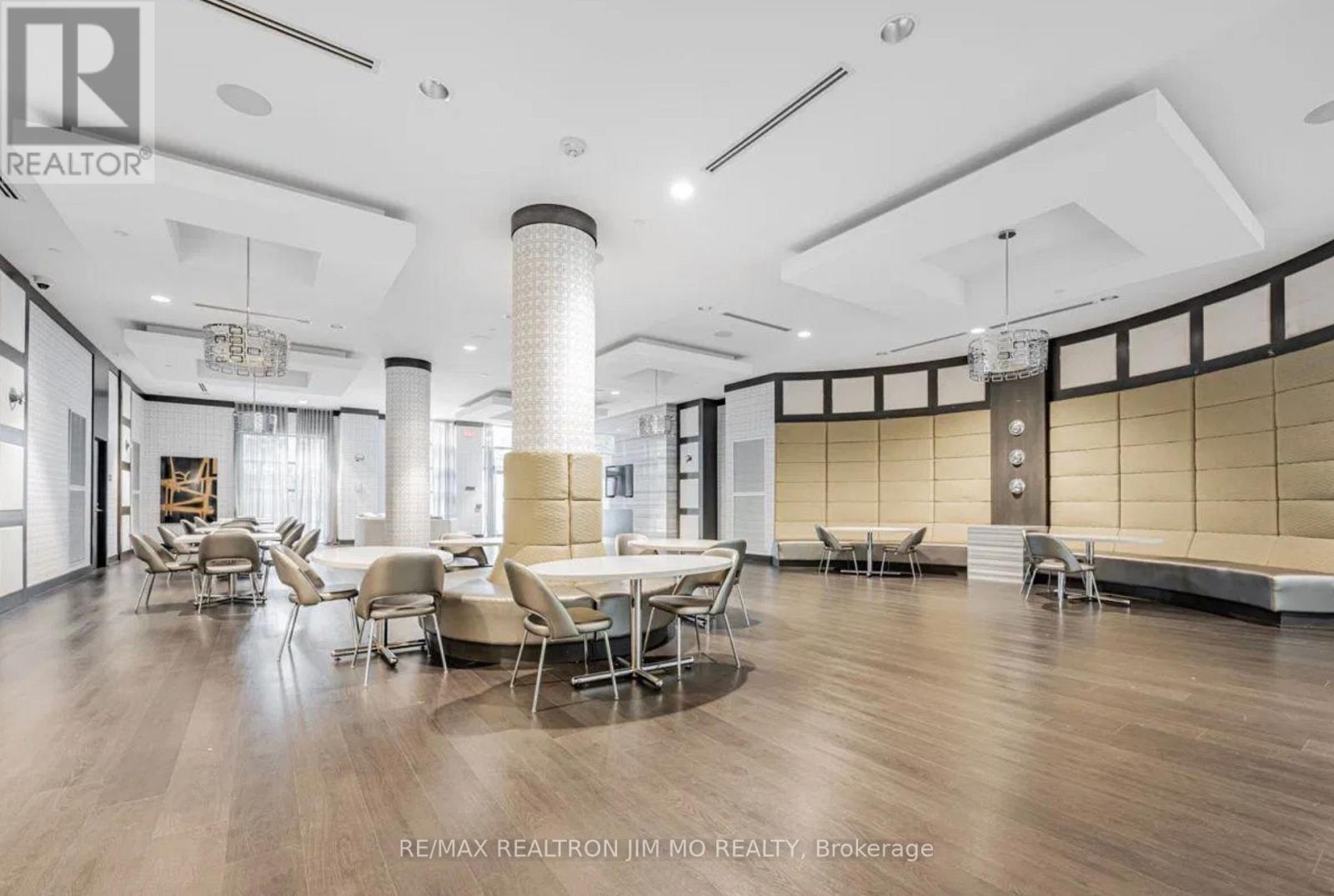 Ph11 - 55 Ann O'Reilly Road, Toronto, ON - Indoor Photo Showing Other Room