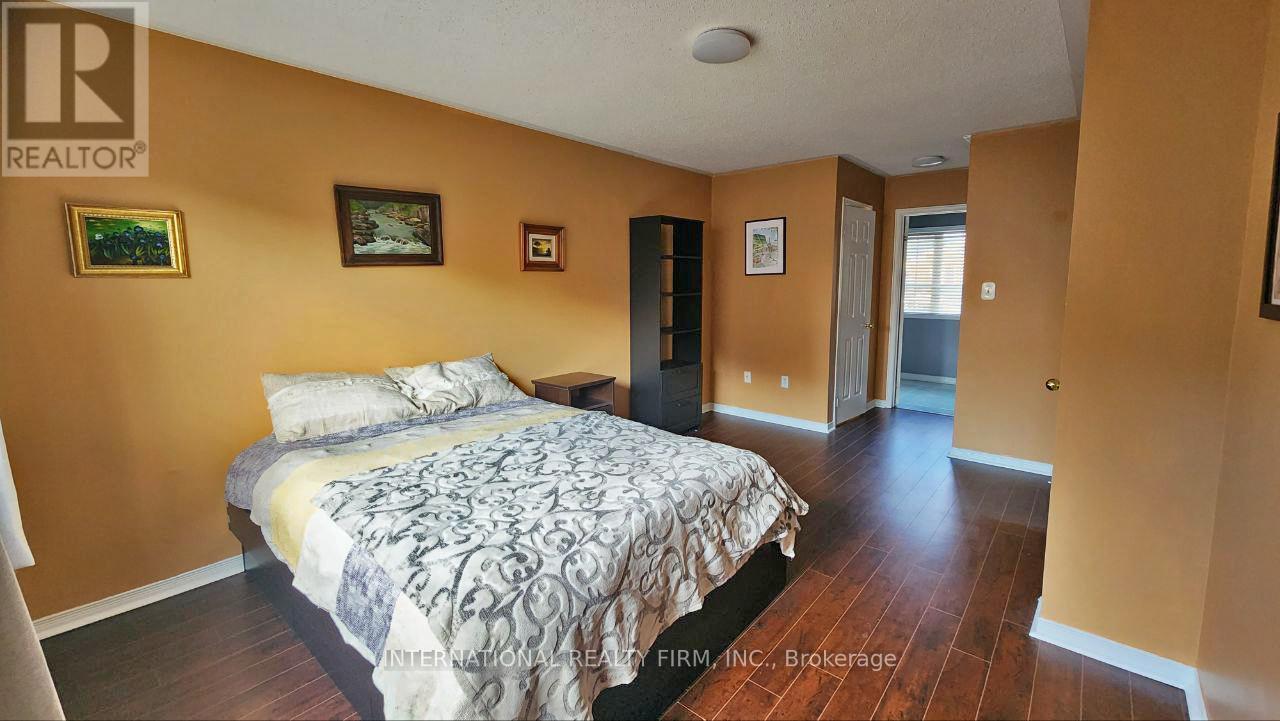 340 Flagstone Way, Newmarket, ON - Indoor Photo Showing Bedroom