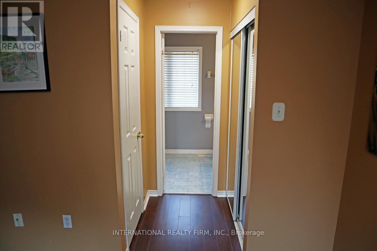 340 Flagstone Way, Newmarket, ON - Indoor Photo Showing Other Room