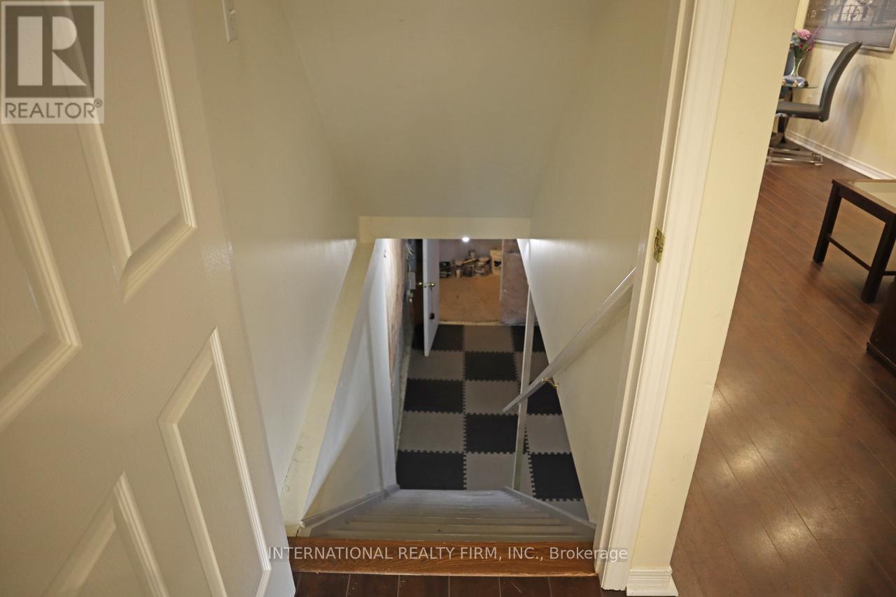 340 Flagstone Way, Newmarket, ON - Indoor Photo Showing Other Room