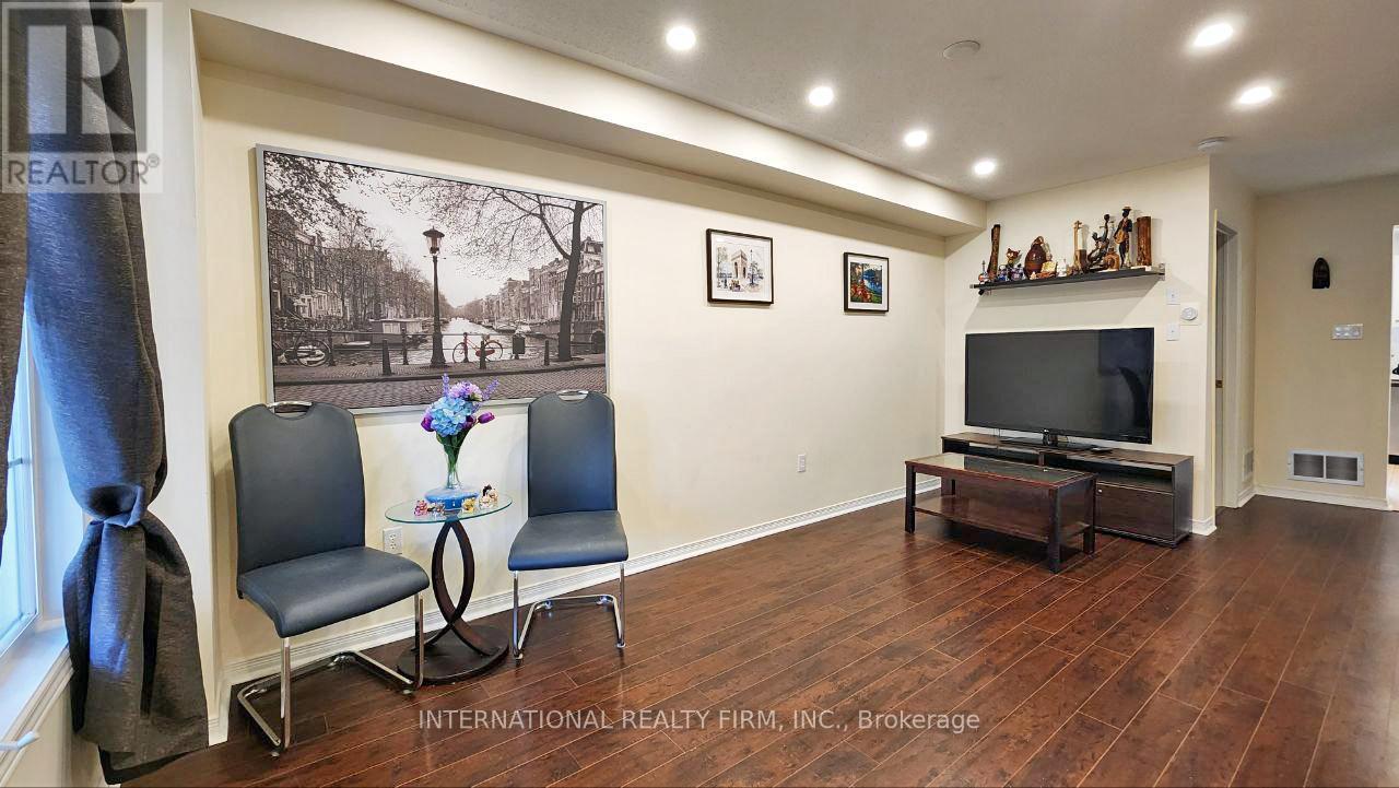 340 Flagstone Way, Newmarket, ON - Indoor