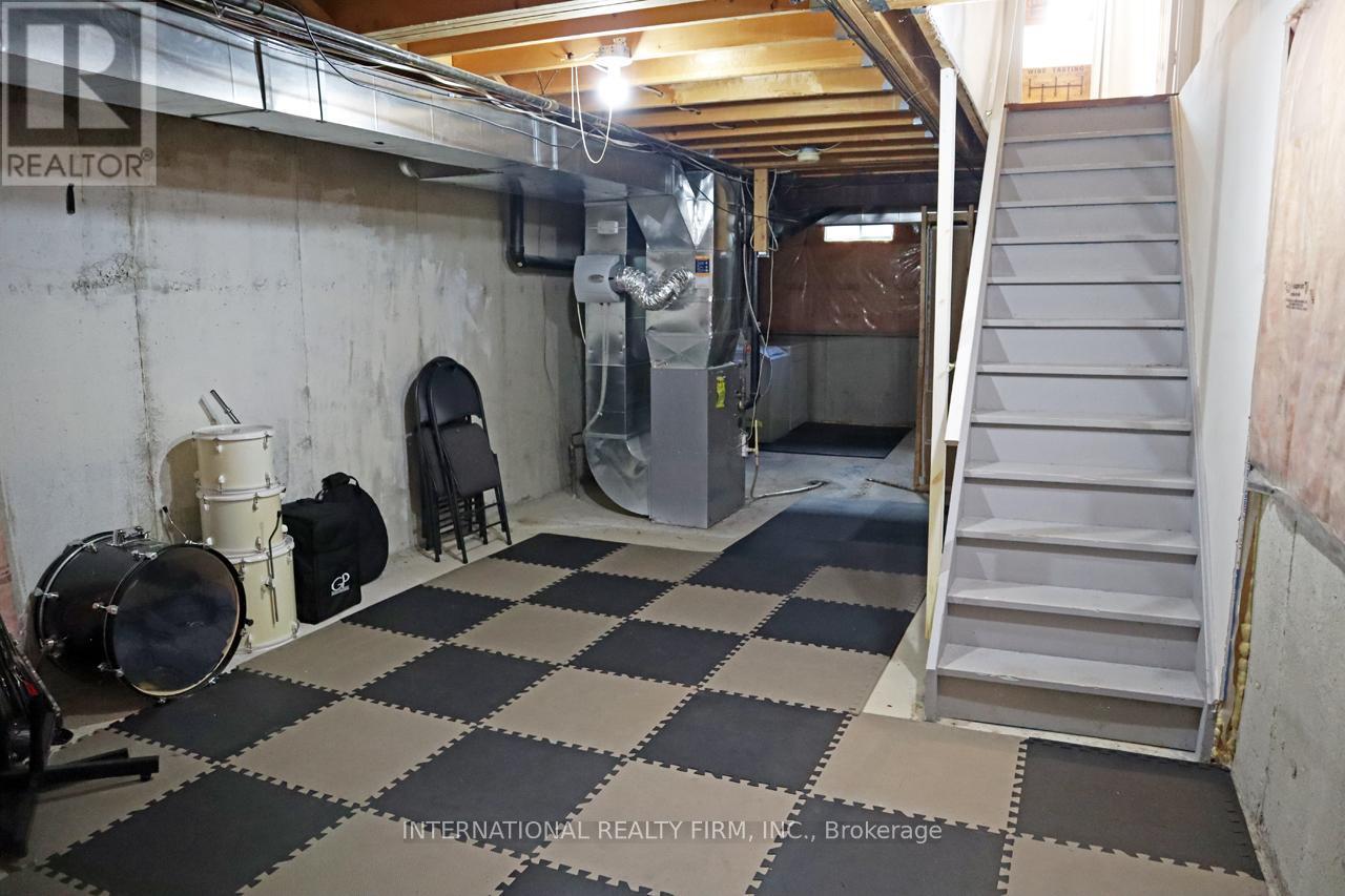 340 Flagstone Way, Newmarket, ON - Indoor