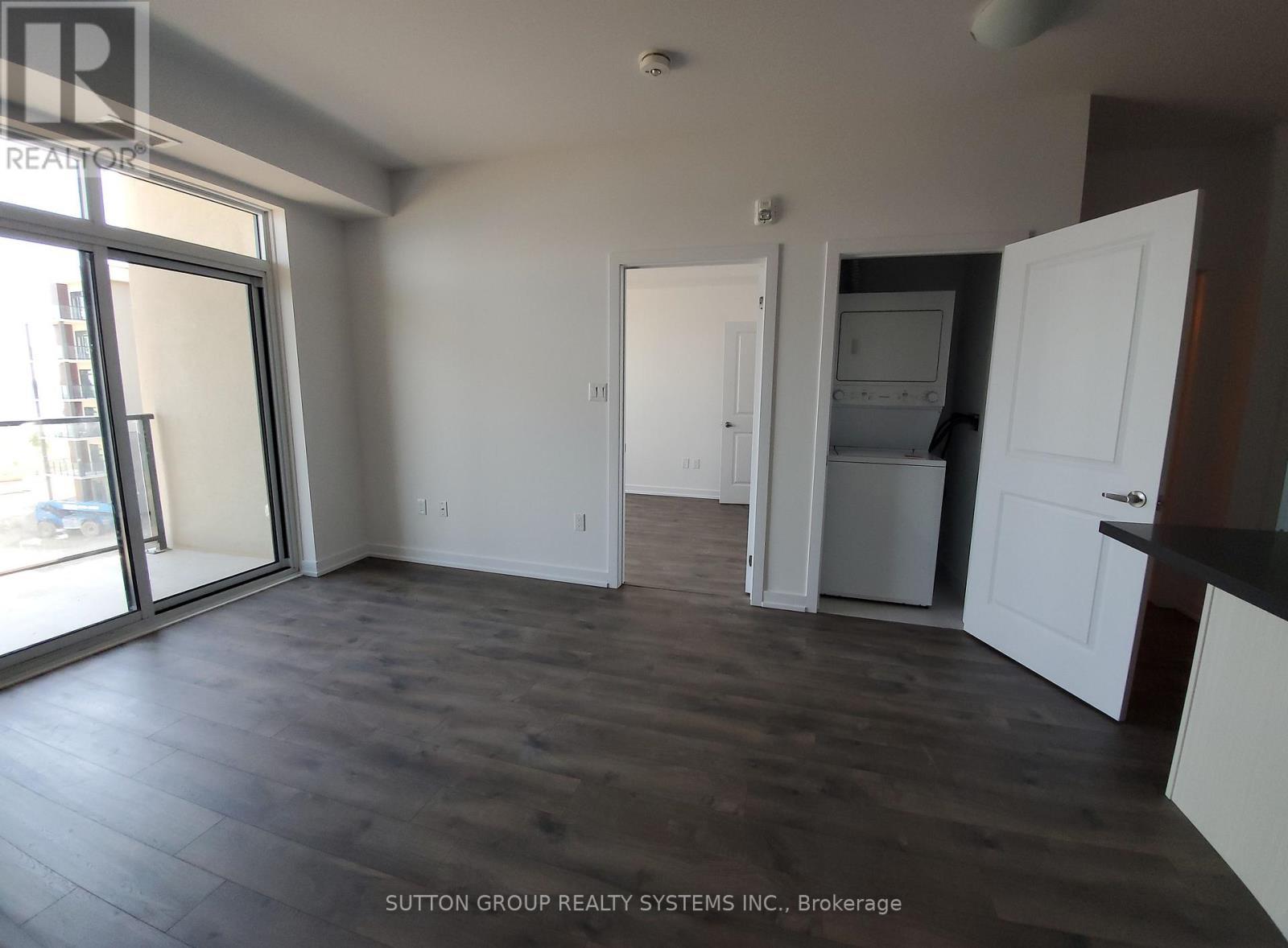 437 - 101 Shoreview Place, Hamilton, ON - Indoor Photo Showing Other Room