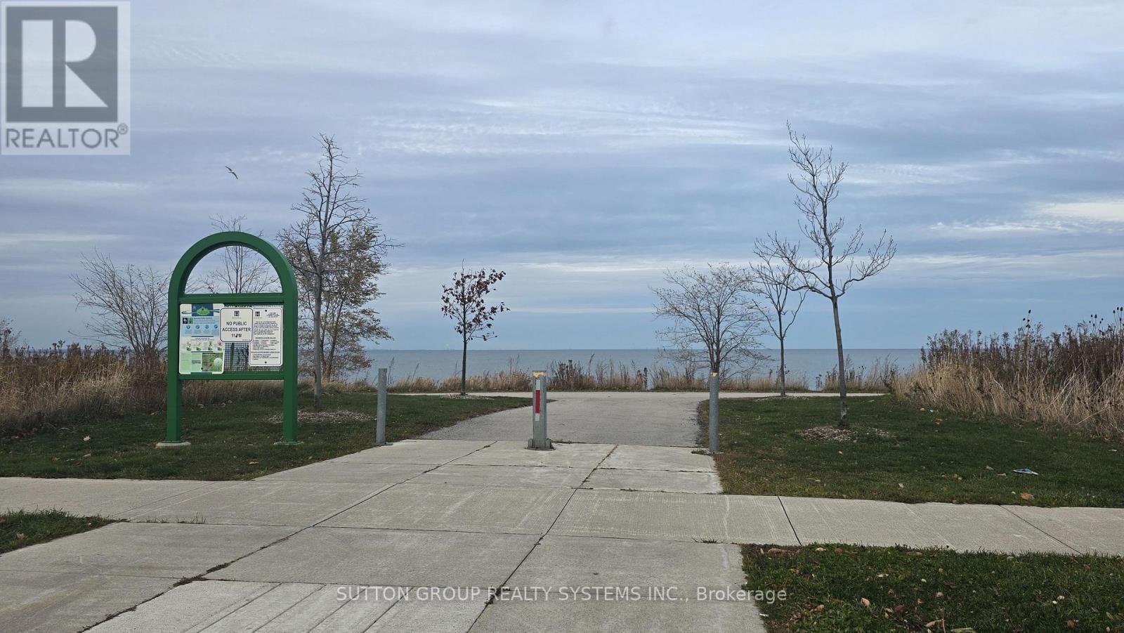 437 - 101 Shoreview Place, Hamilton, ON - Outdoor With View