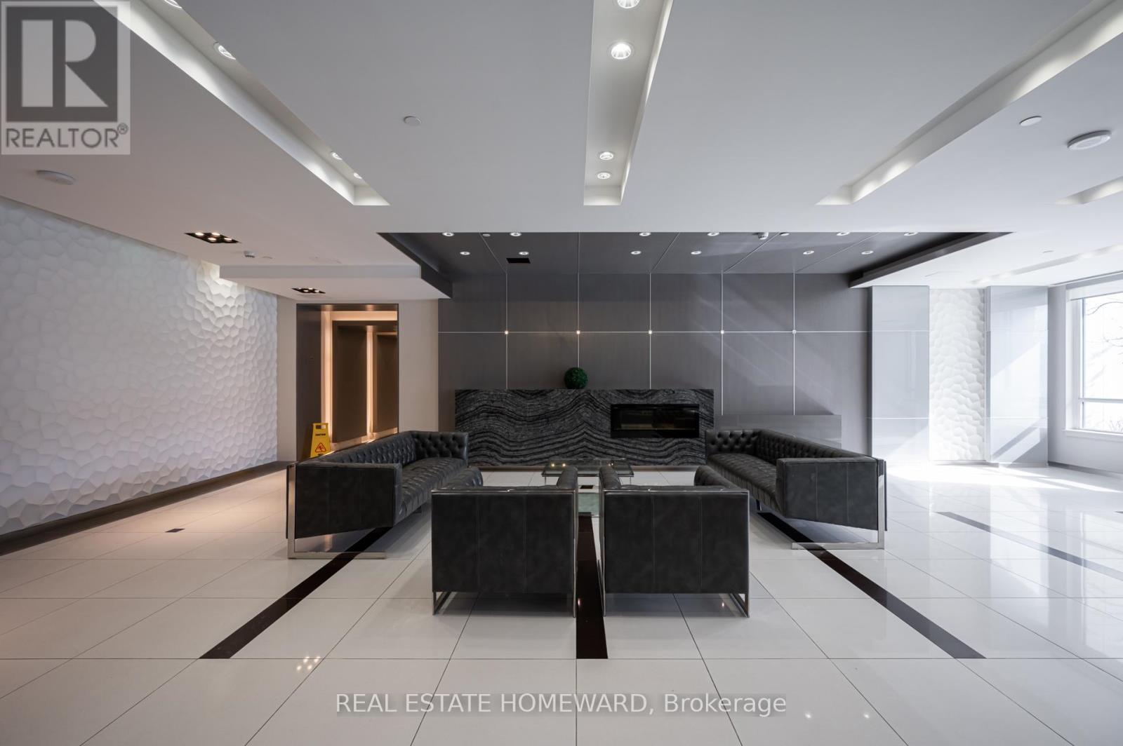 402 - 7165 Yonge Street, Markham, ON - Indoor Photo Showing Other Room