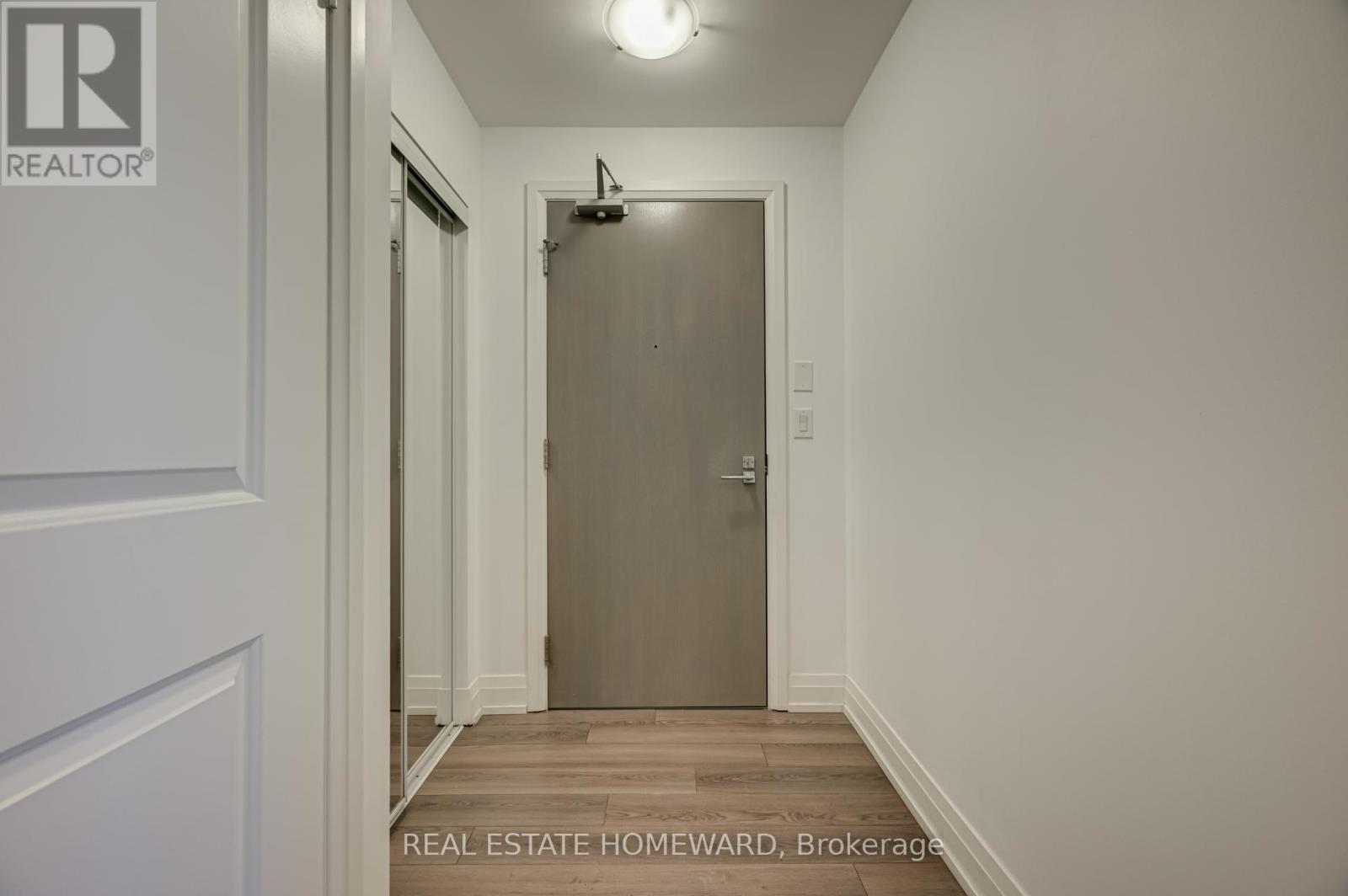402 - 7165 Yonge Street, Markham, ON - Indoor Photo Showing Other Room