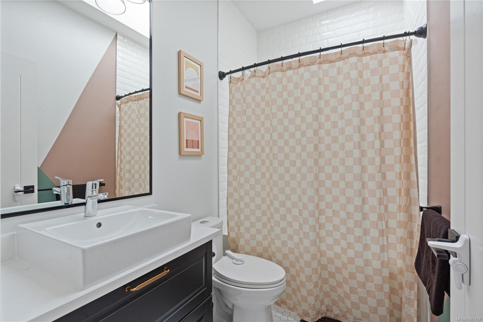 2316 Mountain Heights Dr, Sooke, BC