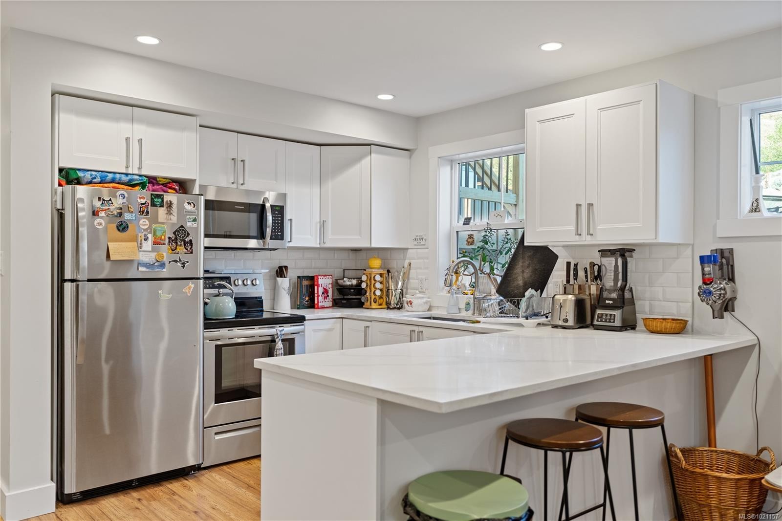 2316 Mountain Heights Dr, Sooke, BC