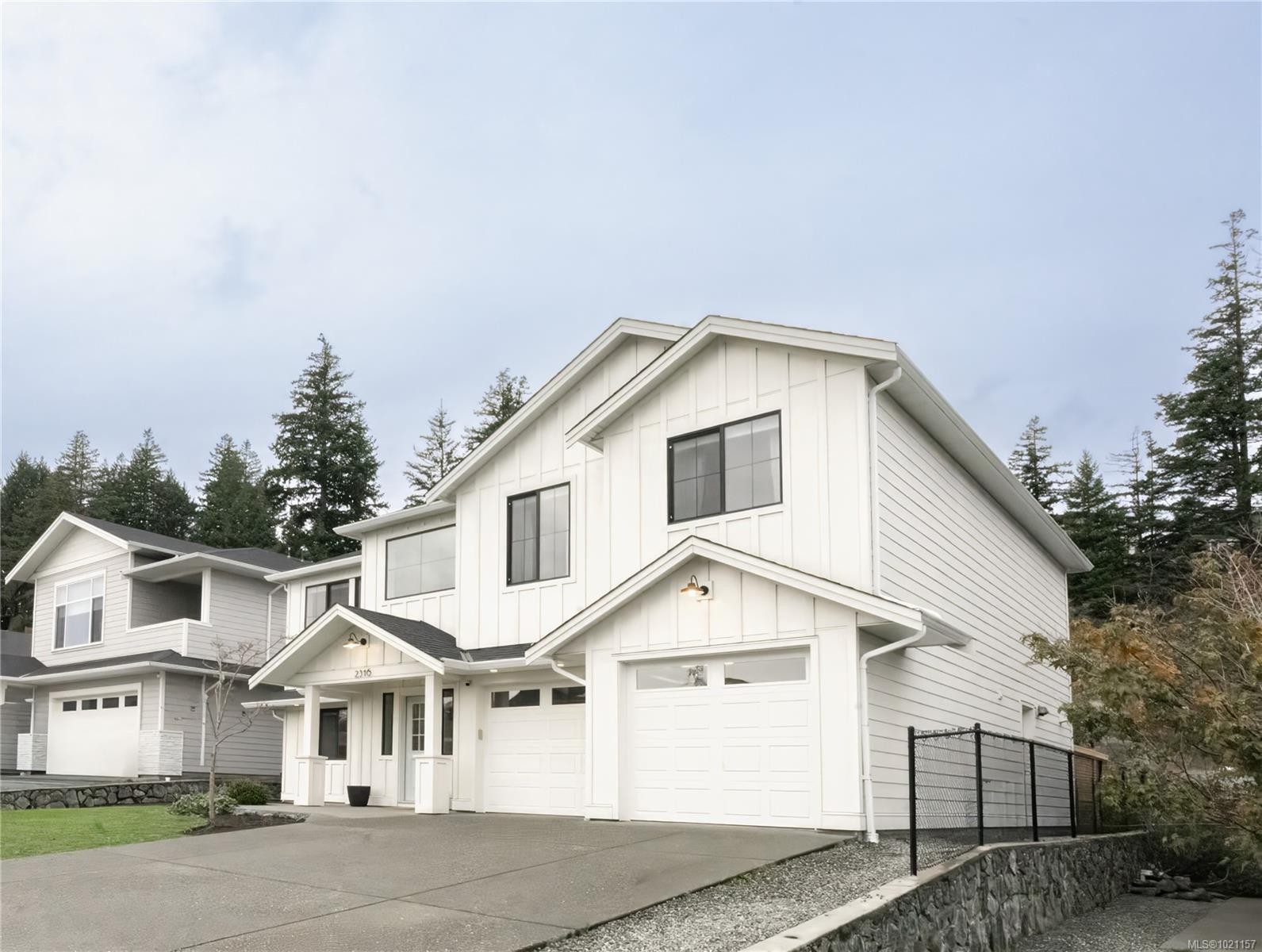 2316 Mountain Heights Dr, Sooke, BC