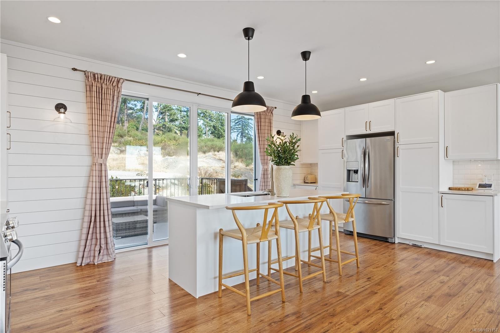 2316 Mountain Heights Dr, Sooke, BC