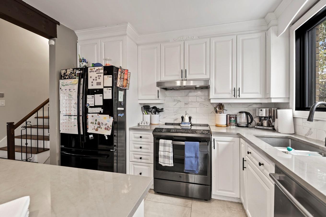 Cuisine - 38 Place Montmorency, Laval (Laval-Des-Rapides), QC - Indoor Photo Showing Kitchen