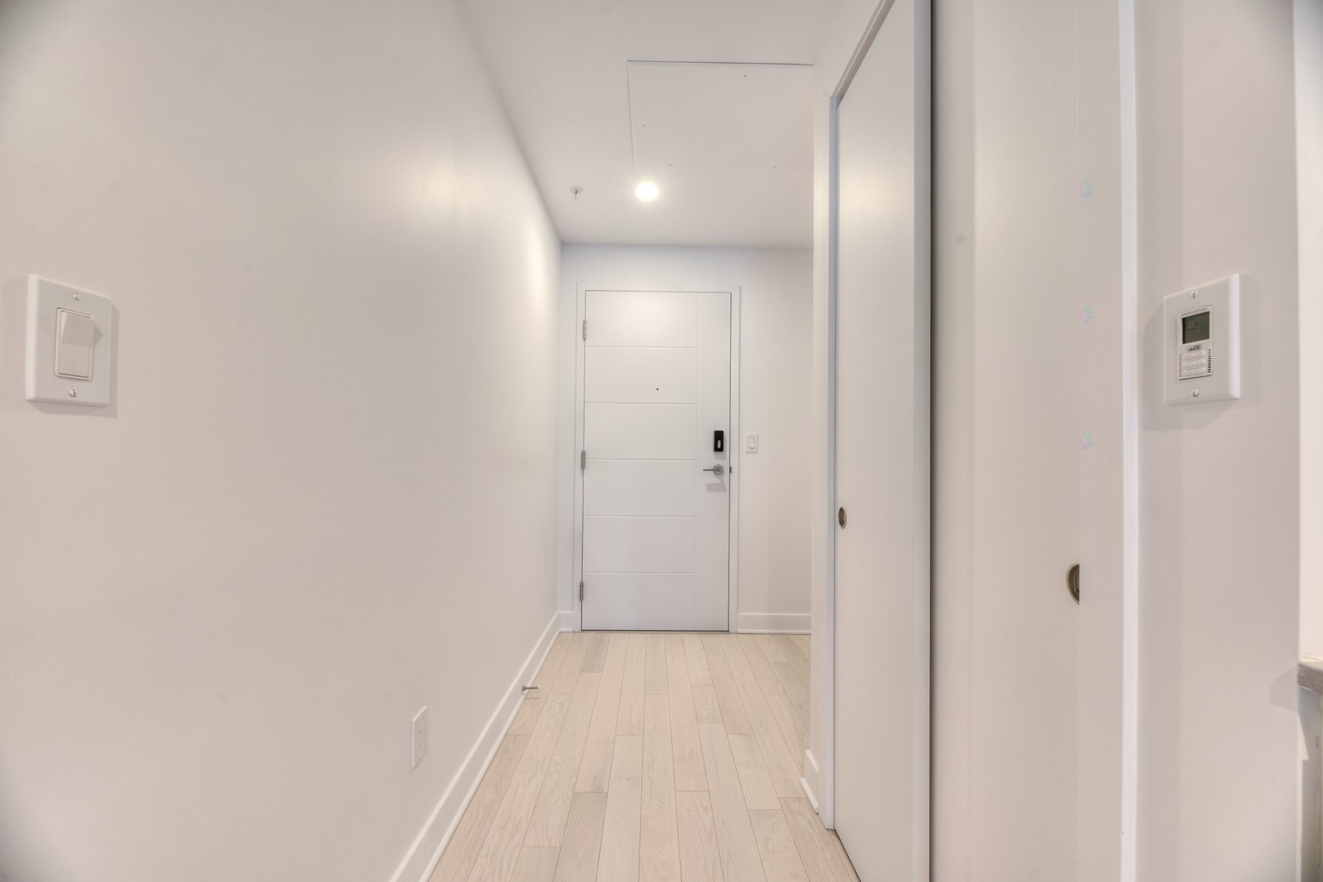 Mud Room - 104-100 Rue Murray, Montréal (Le Sud-Ouest), QC - Indoor Photo Showing Other Room